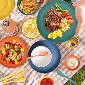 Wheat straw plates and bowls sets