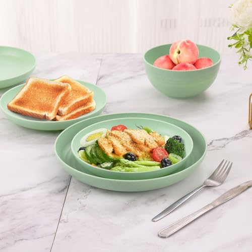 Camping Plates Cups and Bowls Set Green Reusable Microwave Safe Lightweight Unbreakable Plastic Dishes Set for Elderly Kitchen Adults Outdoor,32 Pcs Holiday Dinnerware Sets for 8