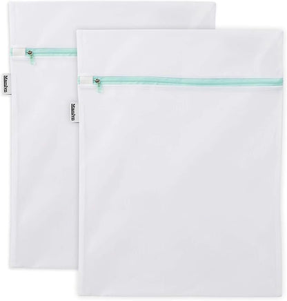 Mesh Laundry Bag for Delicates, Wash Bag for Underwear and Lingerie, Makeup Organizer Bag (2 Medium)