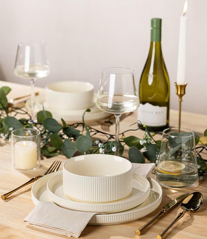 Ceramic Dinnerware Set for 4, 16-Piece Plates and Bowls Set | Lightweight