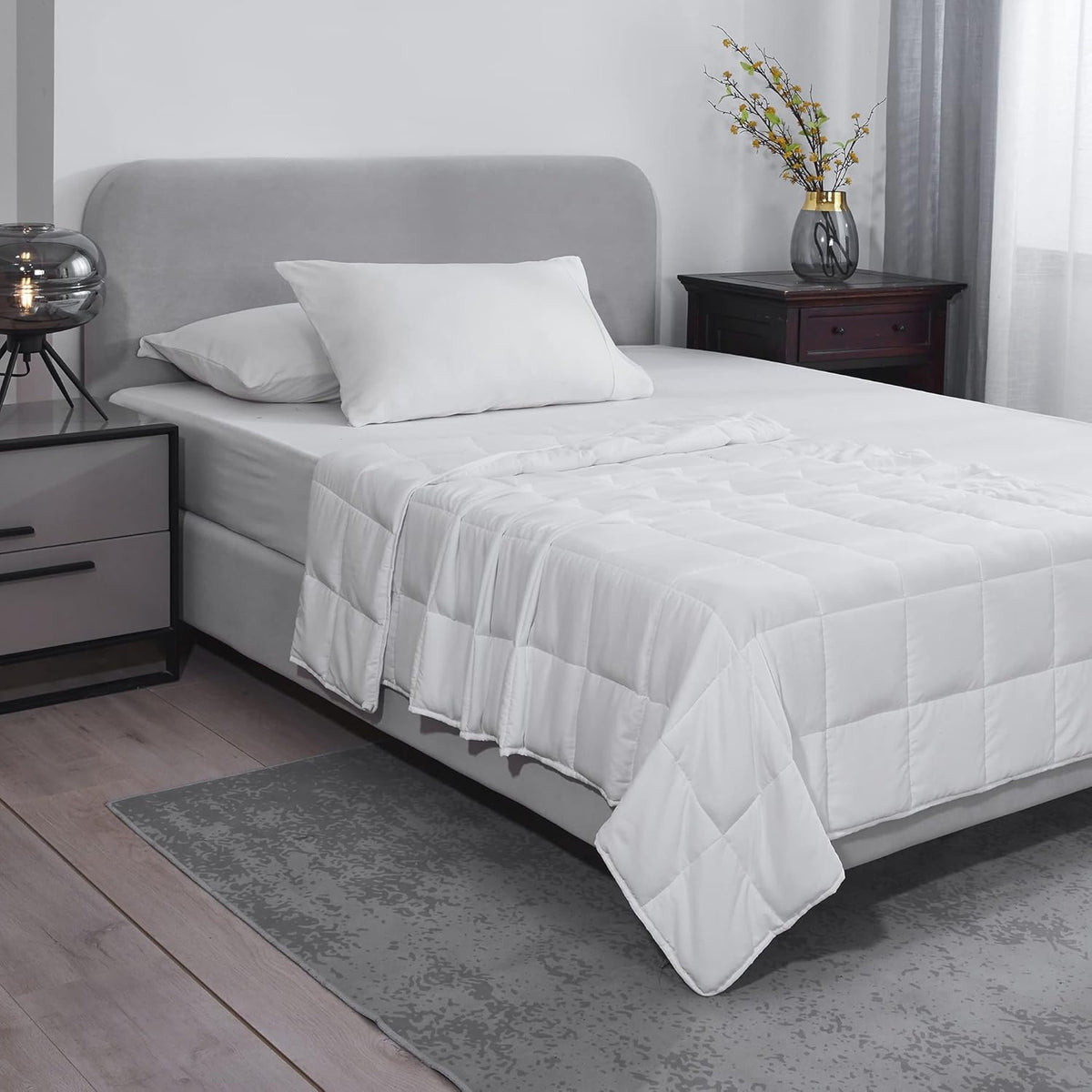L'AGRATY Weighted Blanket - 60"x80" 20lbs Cooling Breathable Heavy Blanket Microfiber Material with Glass Beads Big Blanket for Adult All-Season Summer Fall Winter Soft Thick Comfort Blanket