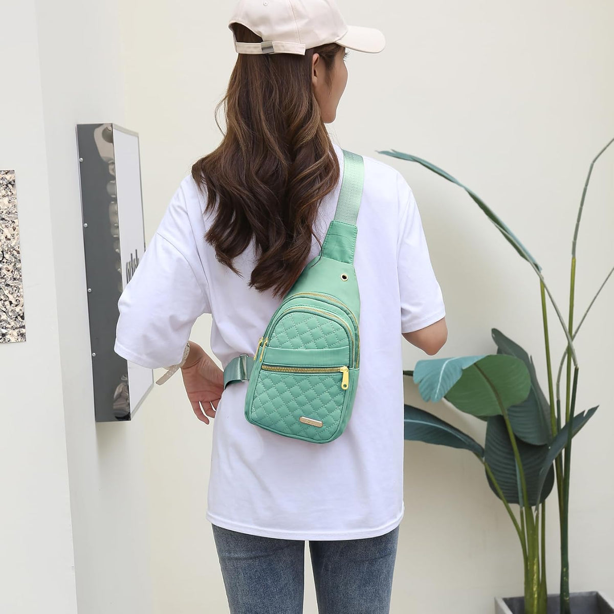Small Sling Bag For Women Men Casual Crossbody Sling Backpack