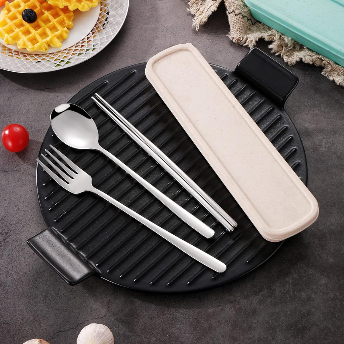 VANRA 4-Piece Portable Travel Utensils Set with Case 18/8 Stainless Steel Flatware Set Reusable Cutlery Set with Fork Spoon Knife Chopstick for Lunch Travel Camping School Work Picnic (Silver)